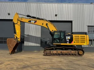 Caterpillar 352F