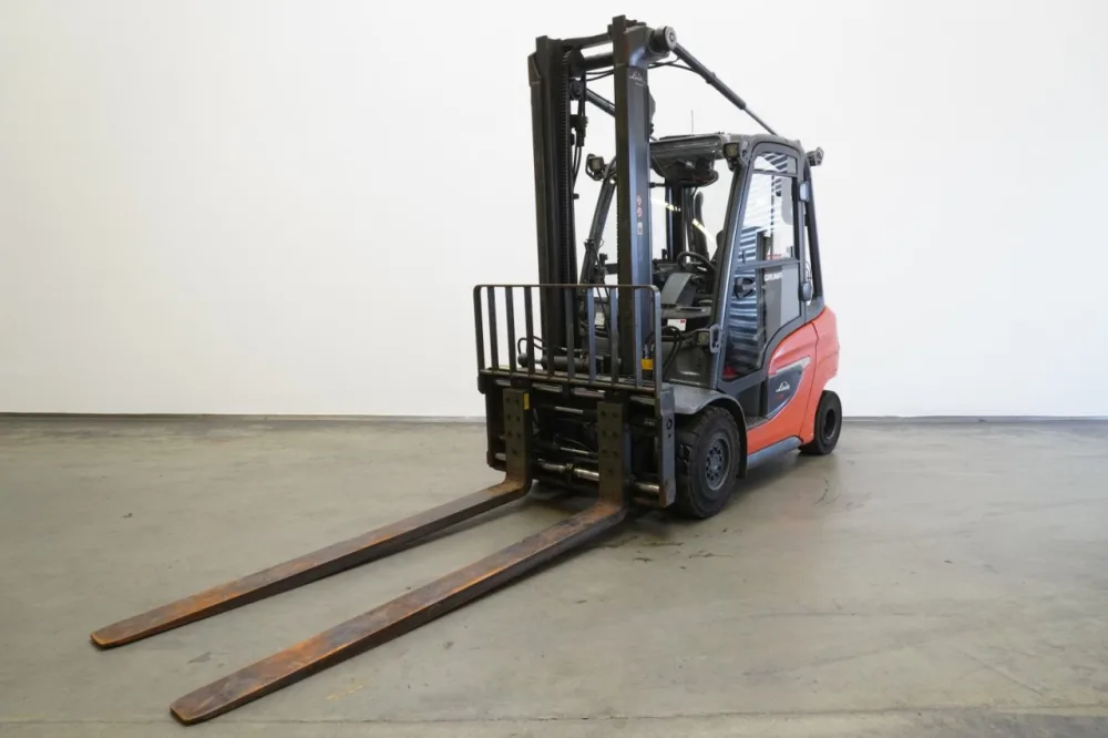 Frontstapler Linde H 35 T 1202 (2023)