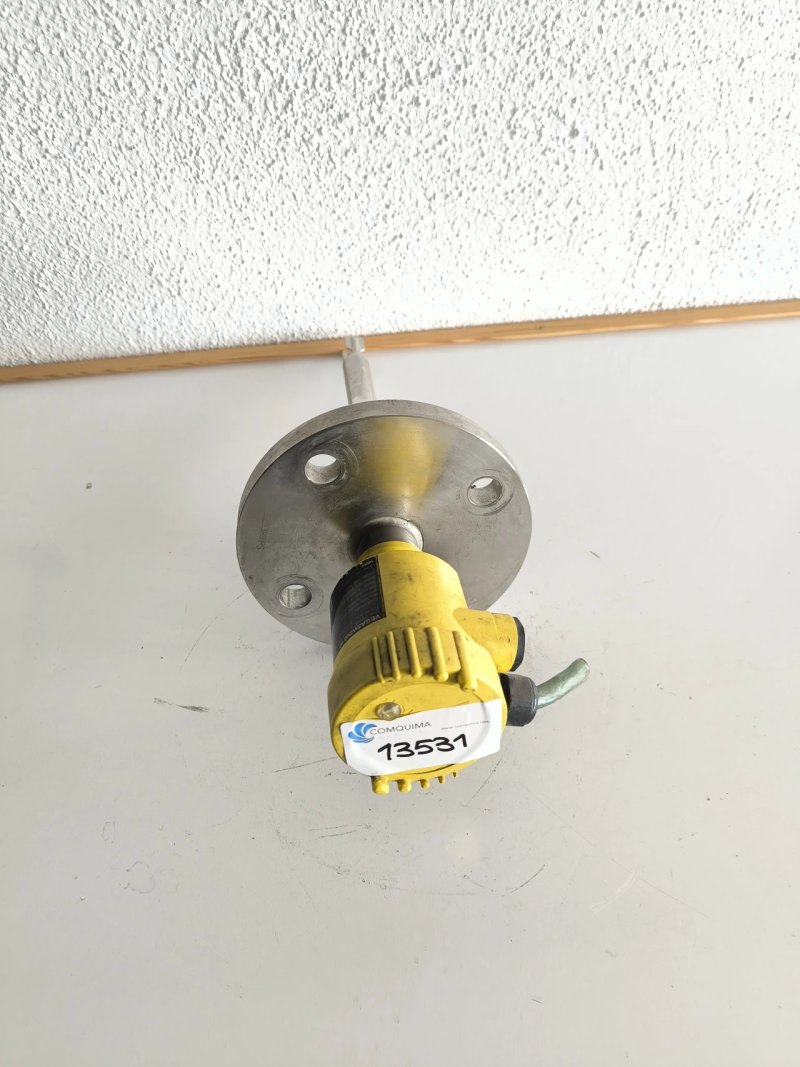 VIBRATING LEVEL SWITCH WITH EXTENSION TUBE FOR LIQUIDS VEGASWING 63 ATEX