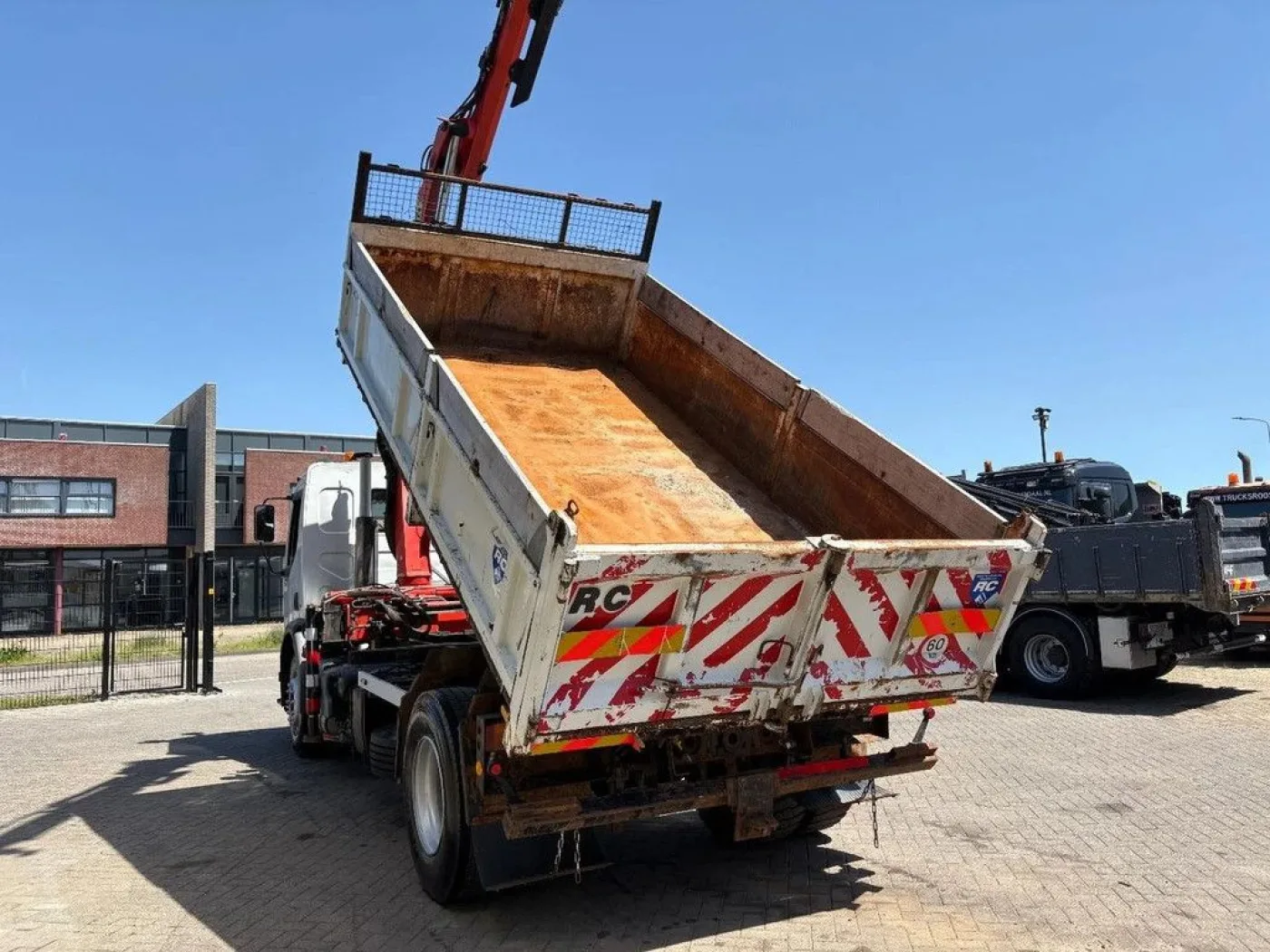 Renault Premium + PALFINGER PK 10000. 2 X EXT. + REMOTE + 3 SIDE TIPPER - 7