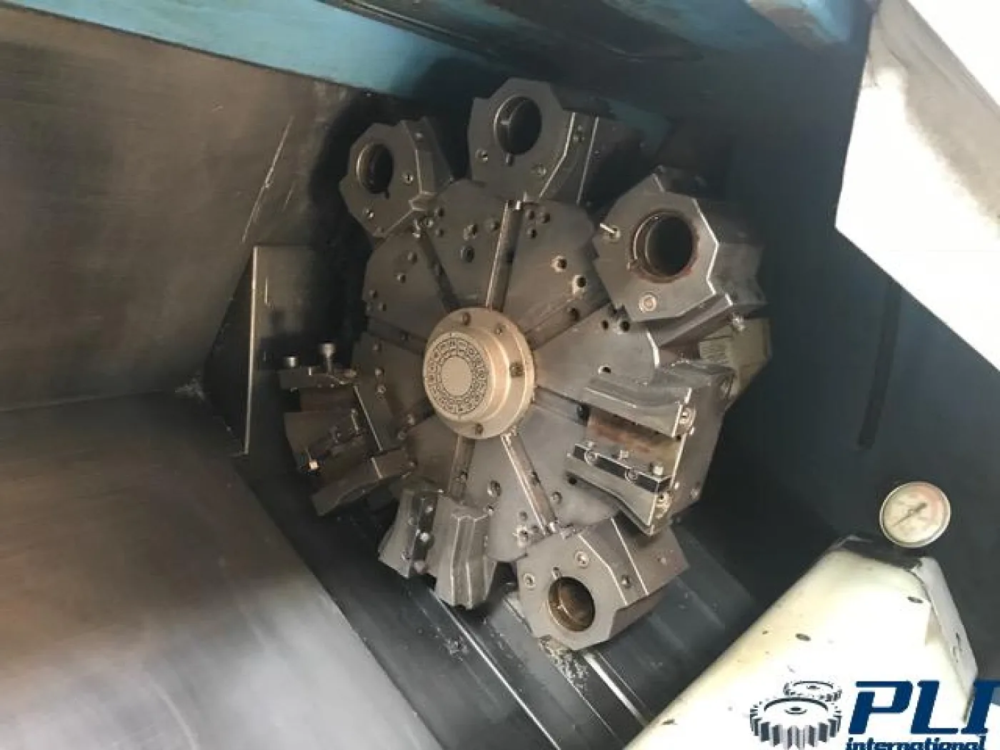 CNC Lathe – HYUNDAI HIT 30S - 2