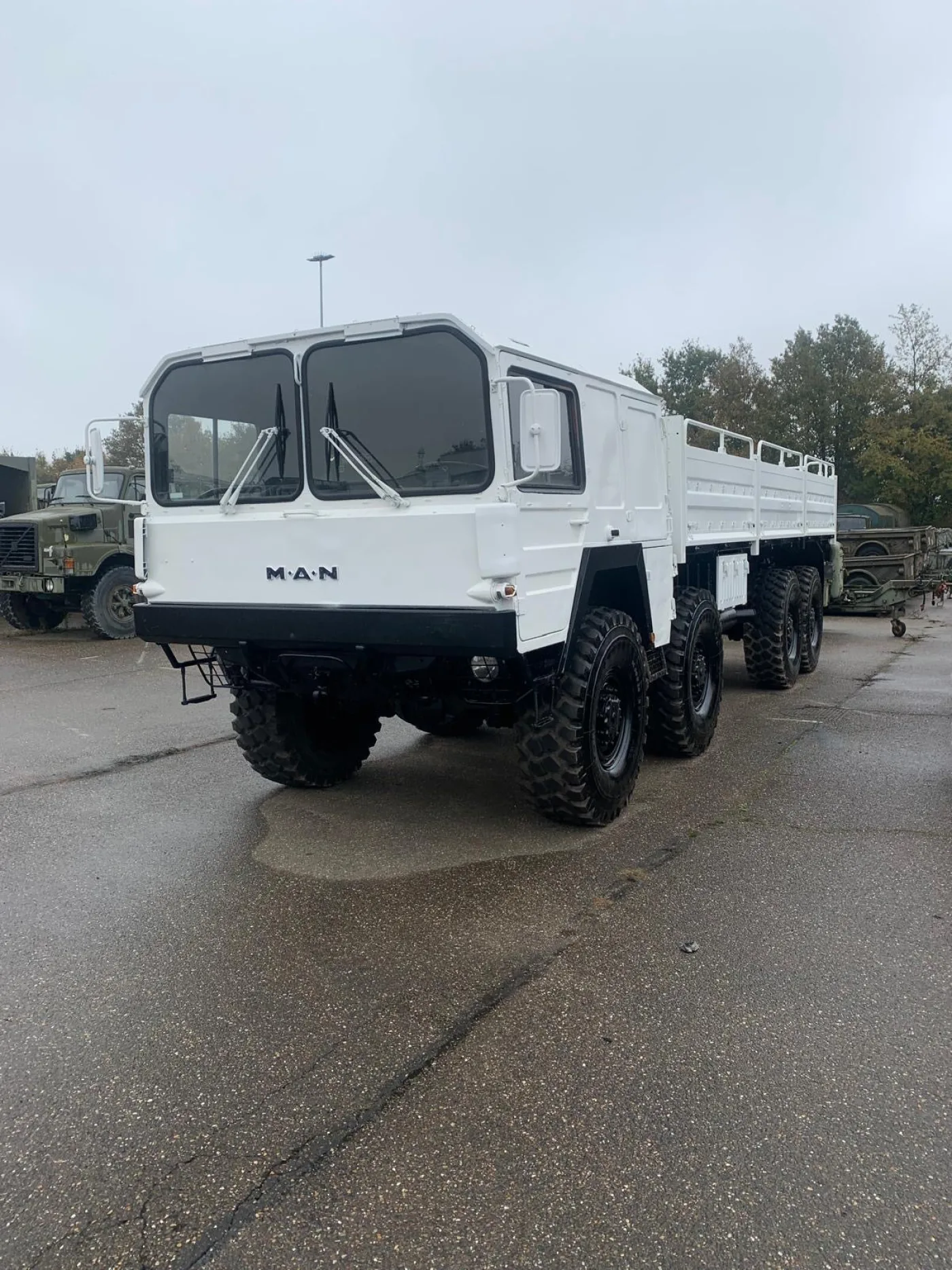 MAN 8x8 10 ton bakwagen - 1