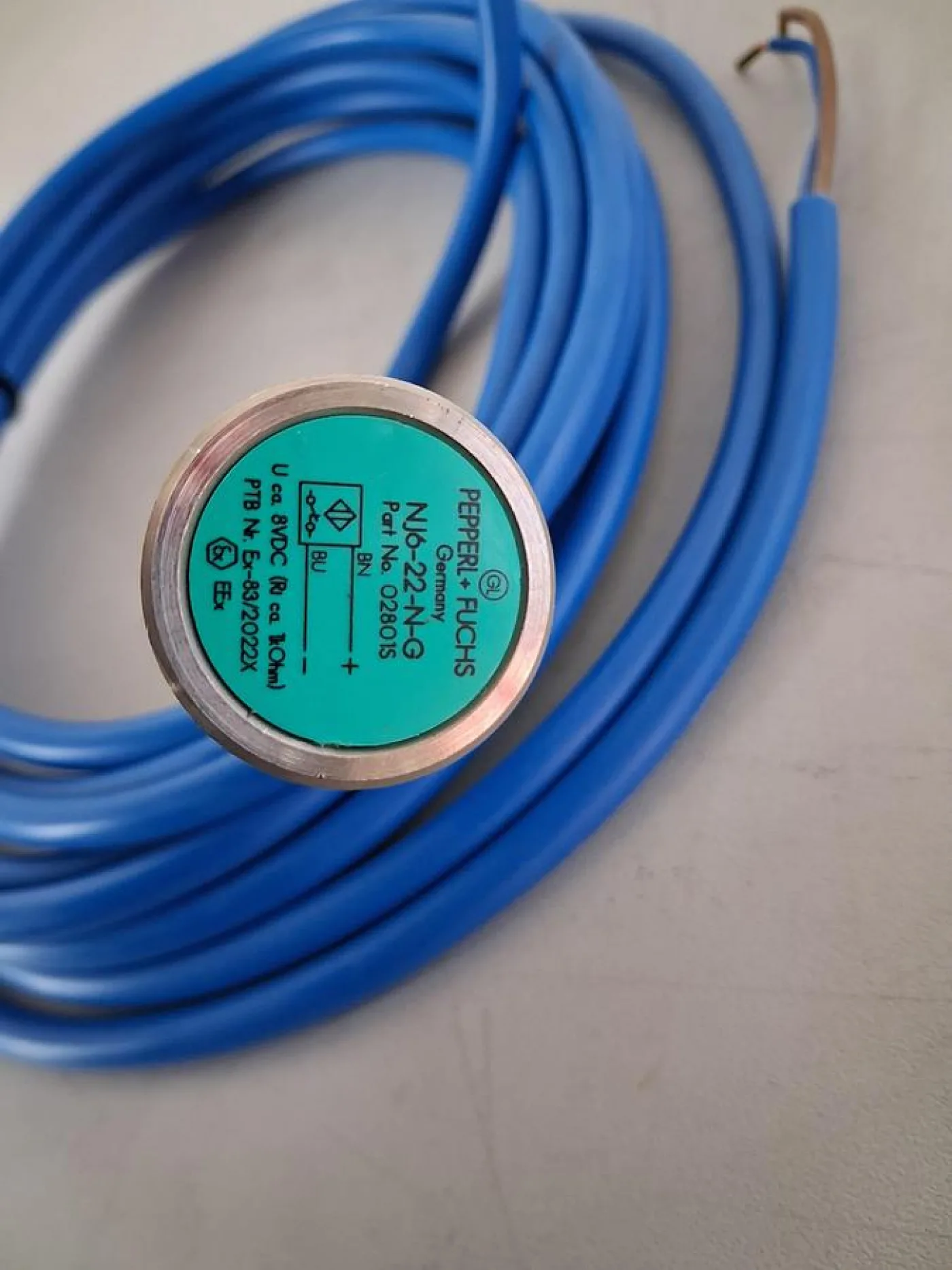 Pepperl+Fuchs NJ2-12GM40-E2 Induktiver Näherungssensor - 4