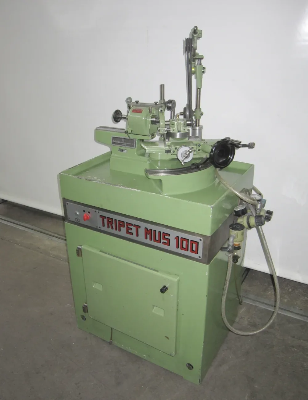 018818 - TRIPET MUS 100