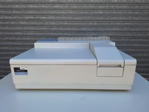 PerkinElmer Lambda 35 Spectrophotometer