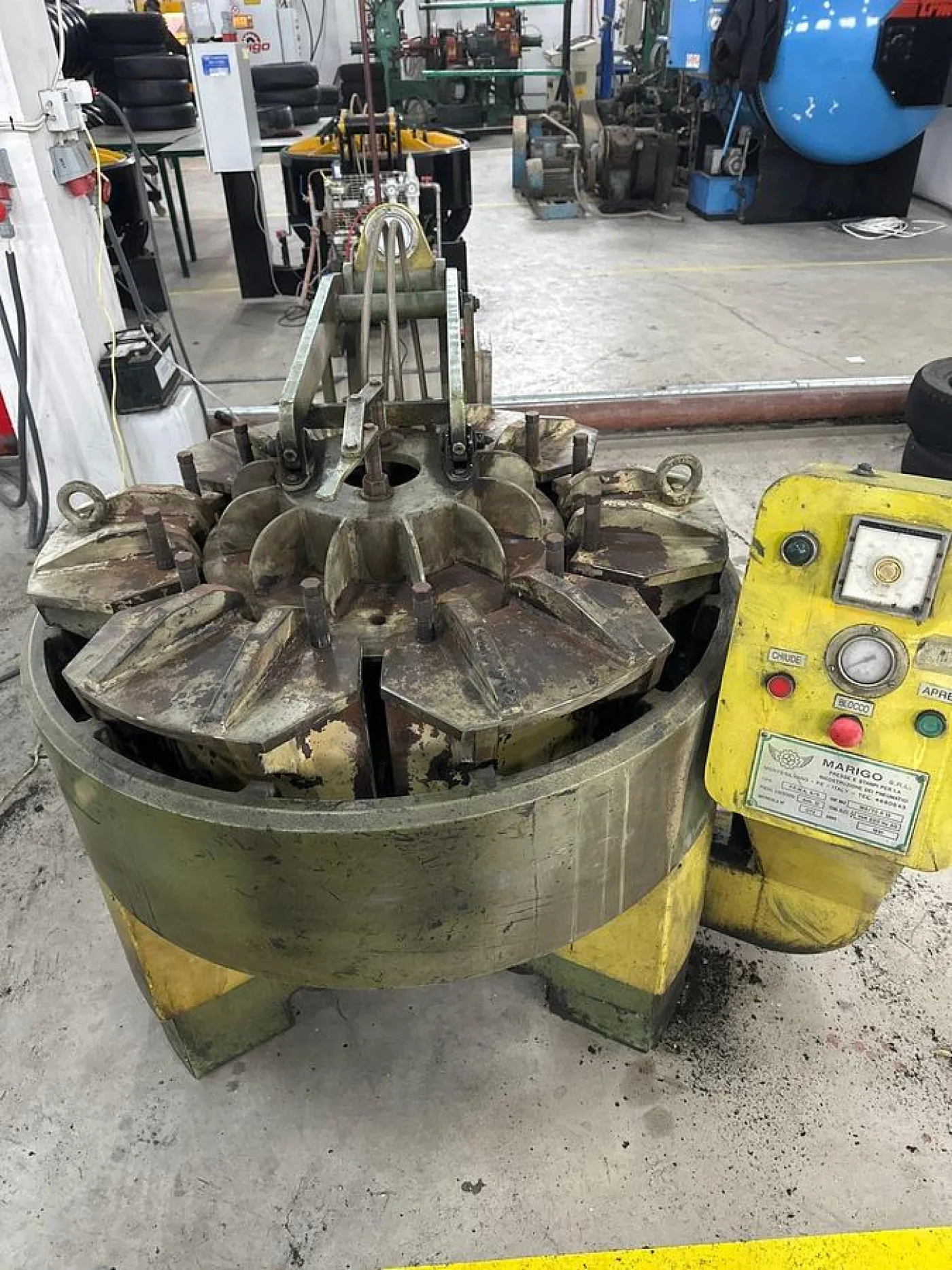 Tyre Retreading PCR & TBR Presses Full Plant - 2