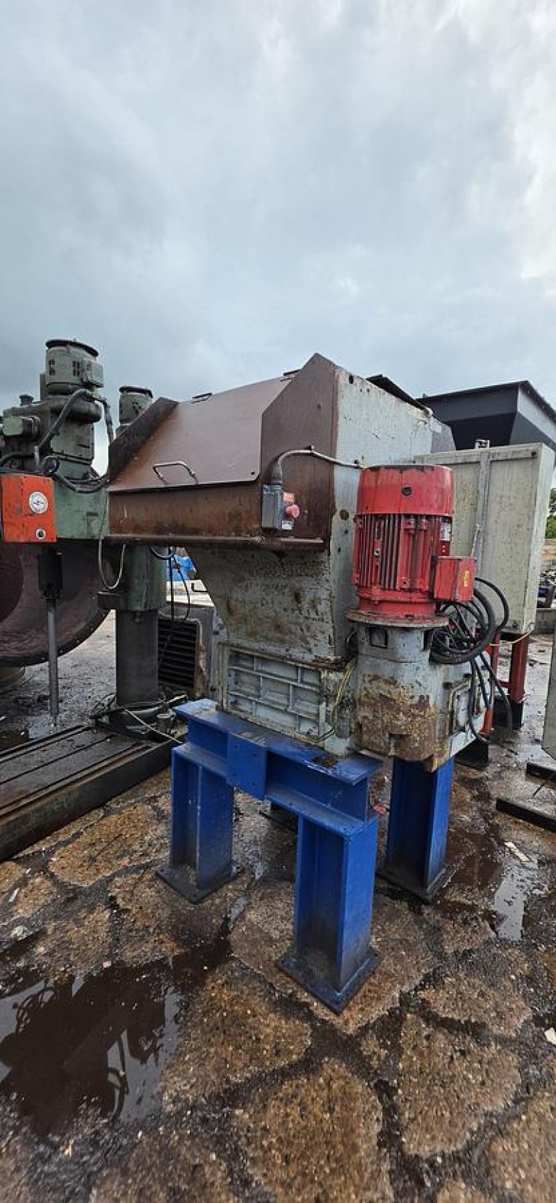 Satrind F 615 Robust Twin-Shaft Shredder