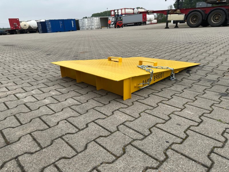 ramp 1m wide / 2,500kg