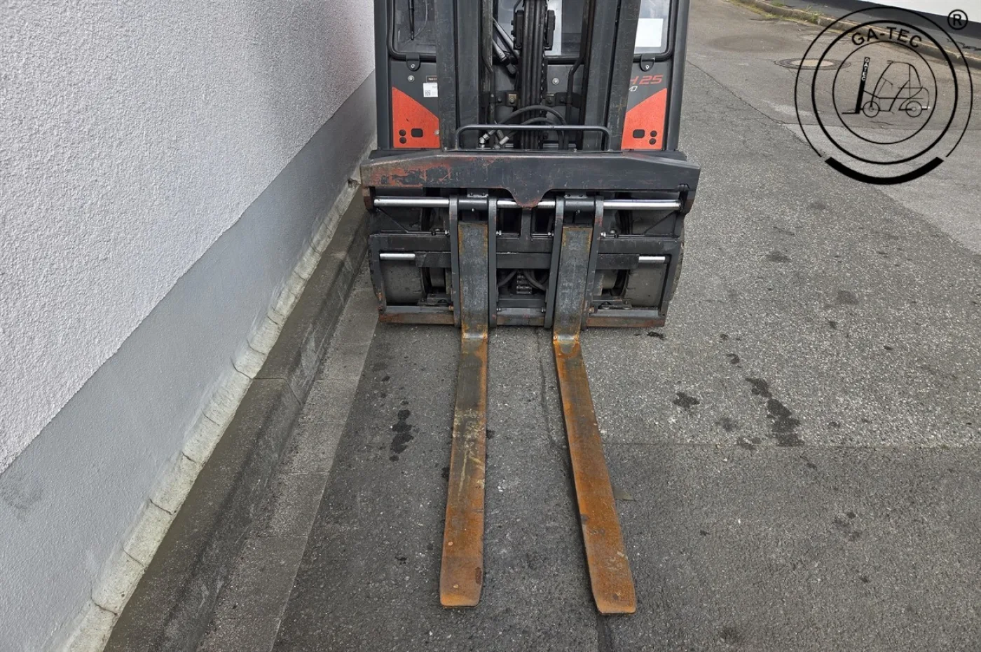 Linde H25T-02 - 5