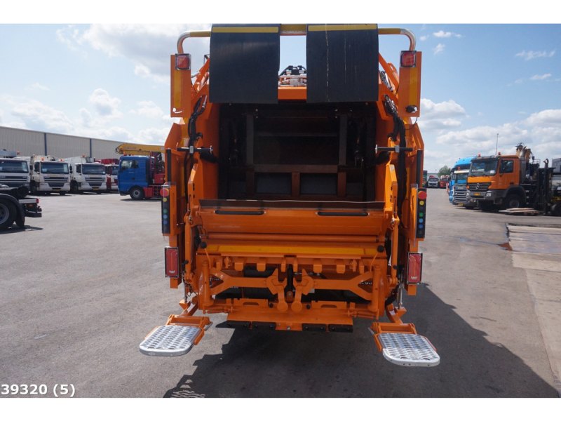 FUSO Canter 9C18 Geesink 7m³