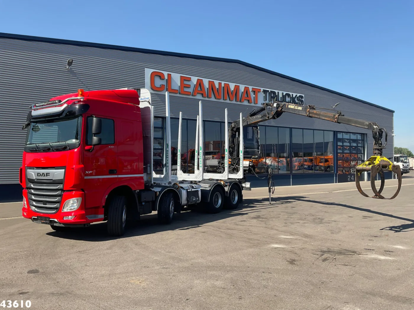 DAF FAD XF 530 8x4 Holzkran - 1