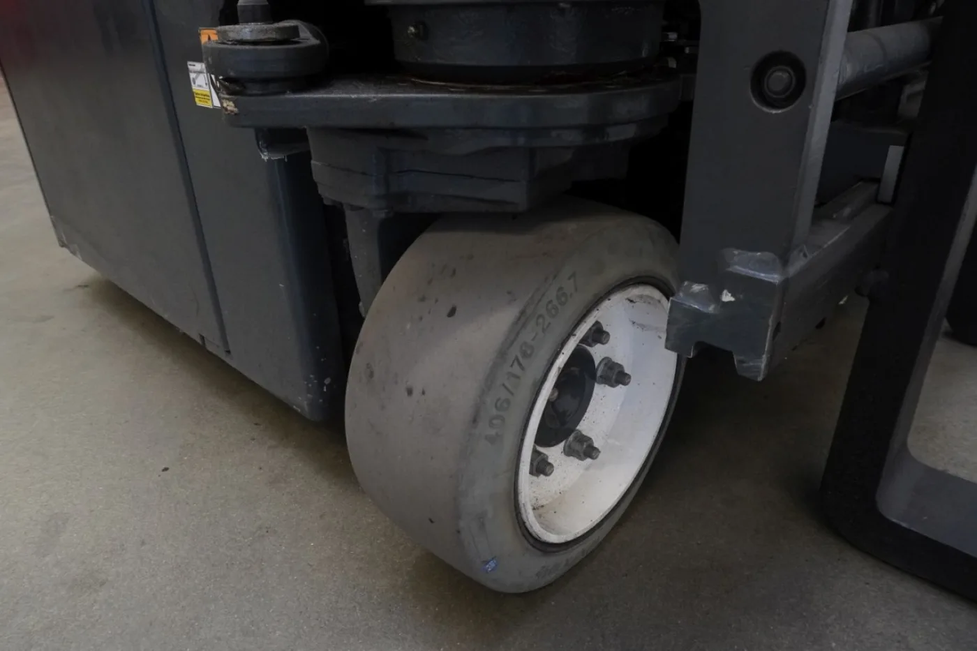 4-Wegestapler Combilift CBE3000 (2021) - 6