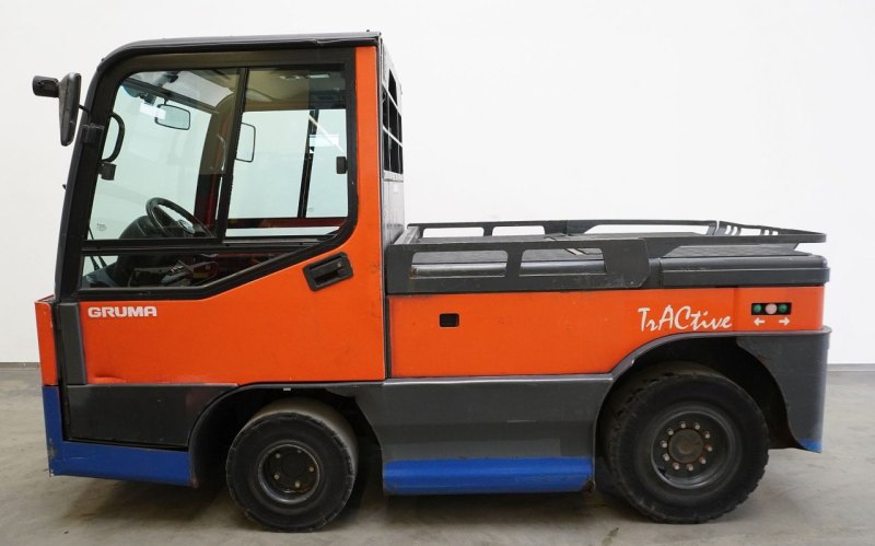 Schlepper Linde P 250 127 (2010)