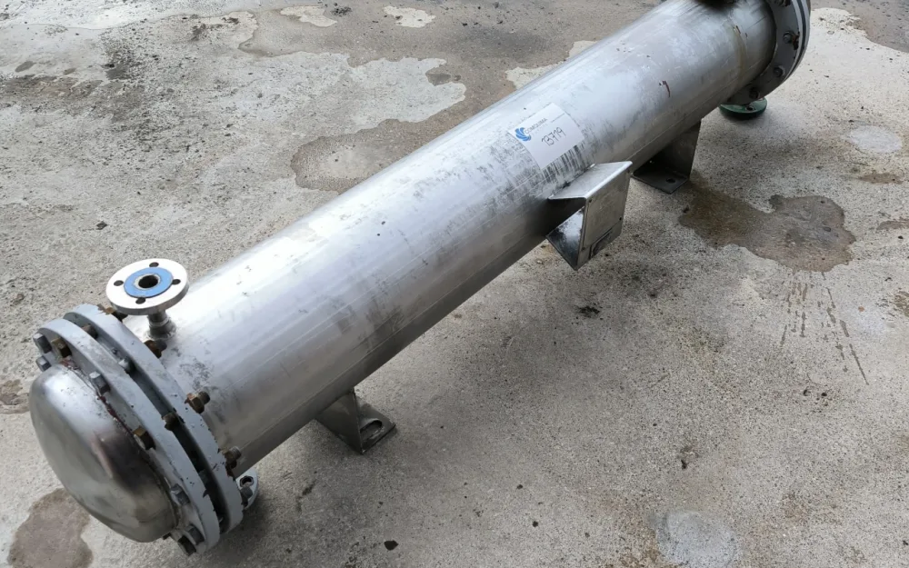AGUILAR Y SALAS STAINLESS STEEL 316 HEAT EXCHANGER OF 8.4 M2.