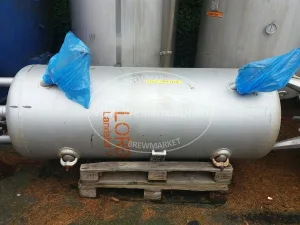 Compressed air tank