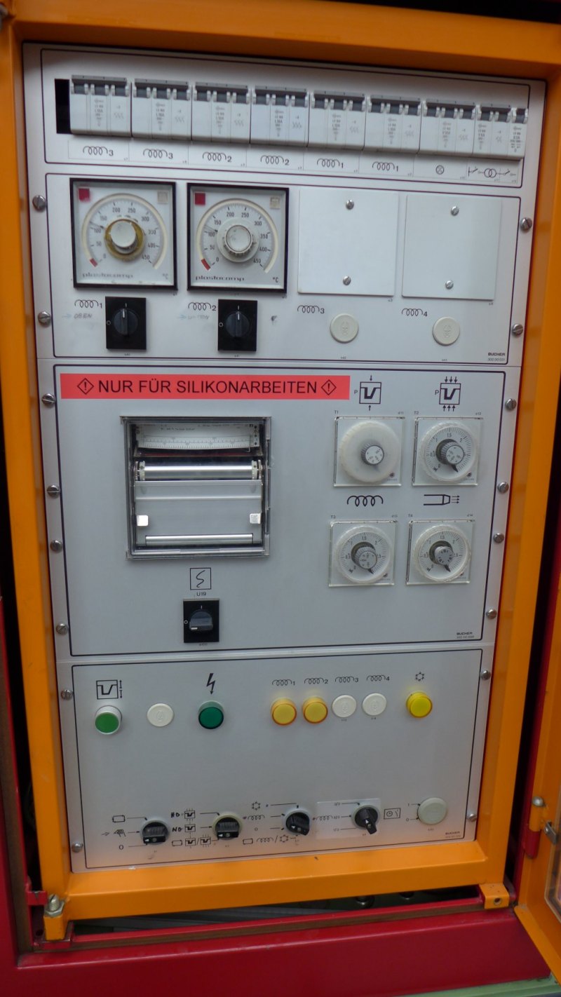 Bucher KHL 50 - Laboratory press