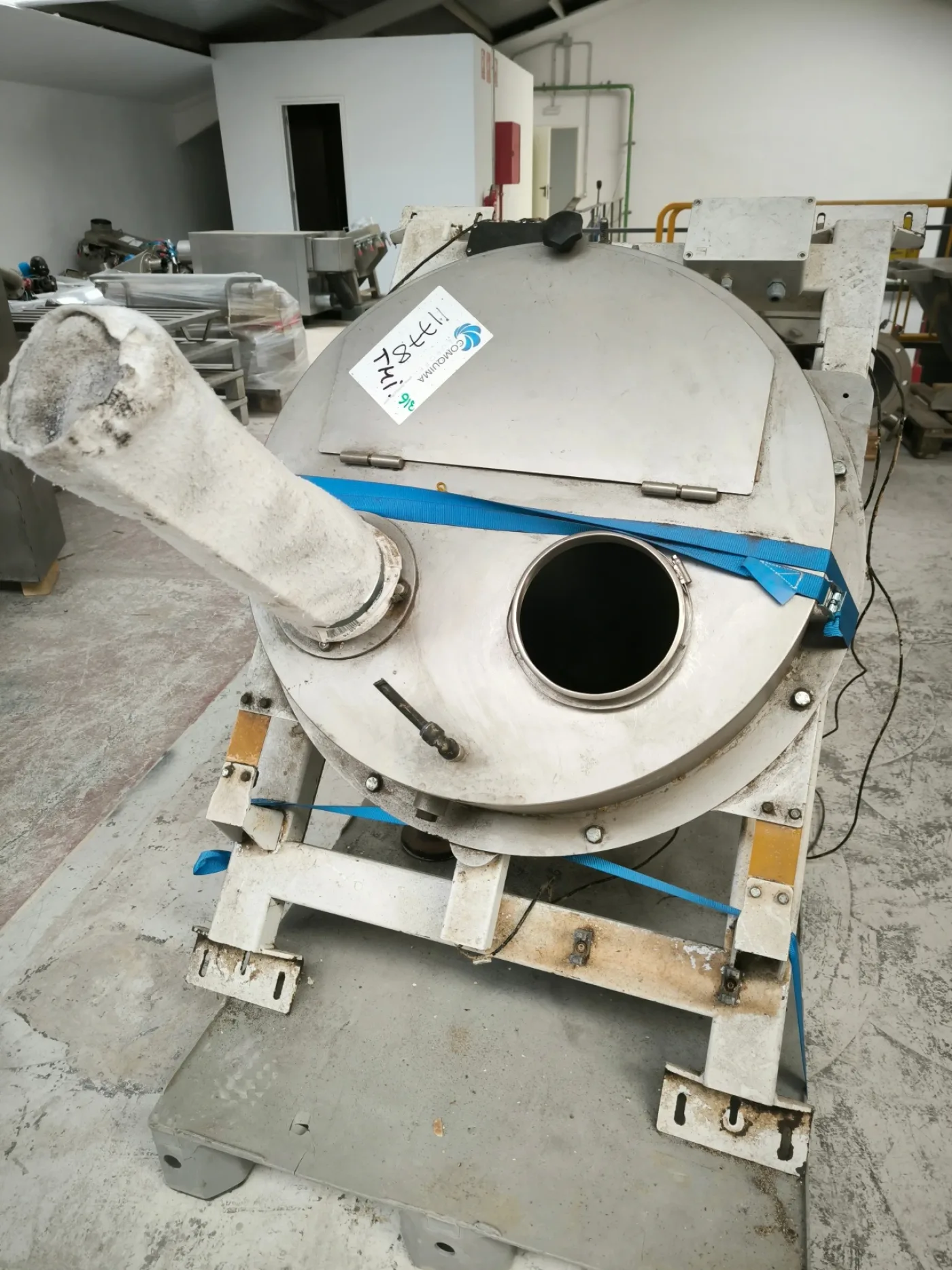 STAINLESS STEEL HOPPER - 1