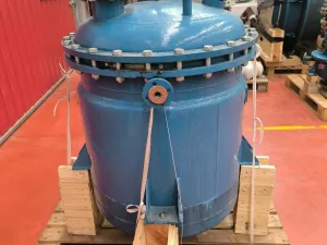 STAINLESS STEEL TANK 550 LITERS KOEHLER BOSSHARDT WITH SLEEVE