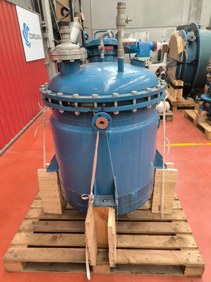 STAINLESS STEEL TANK 550 LITERS KOEHLER BOSSHARDT WITH SLEEVE