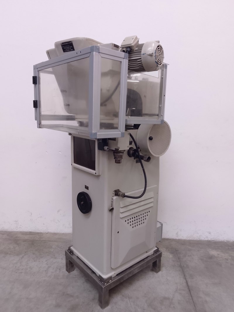 COMPRIMITRICE ROTATIVA – RONCHI – MOD. AM13/8S