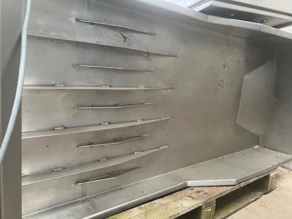 Driver Southall Vibrating Conveyor