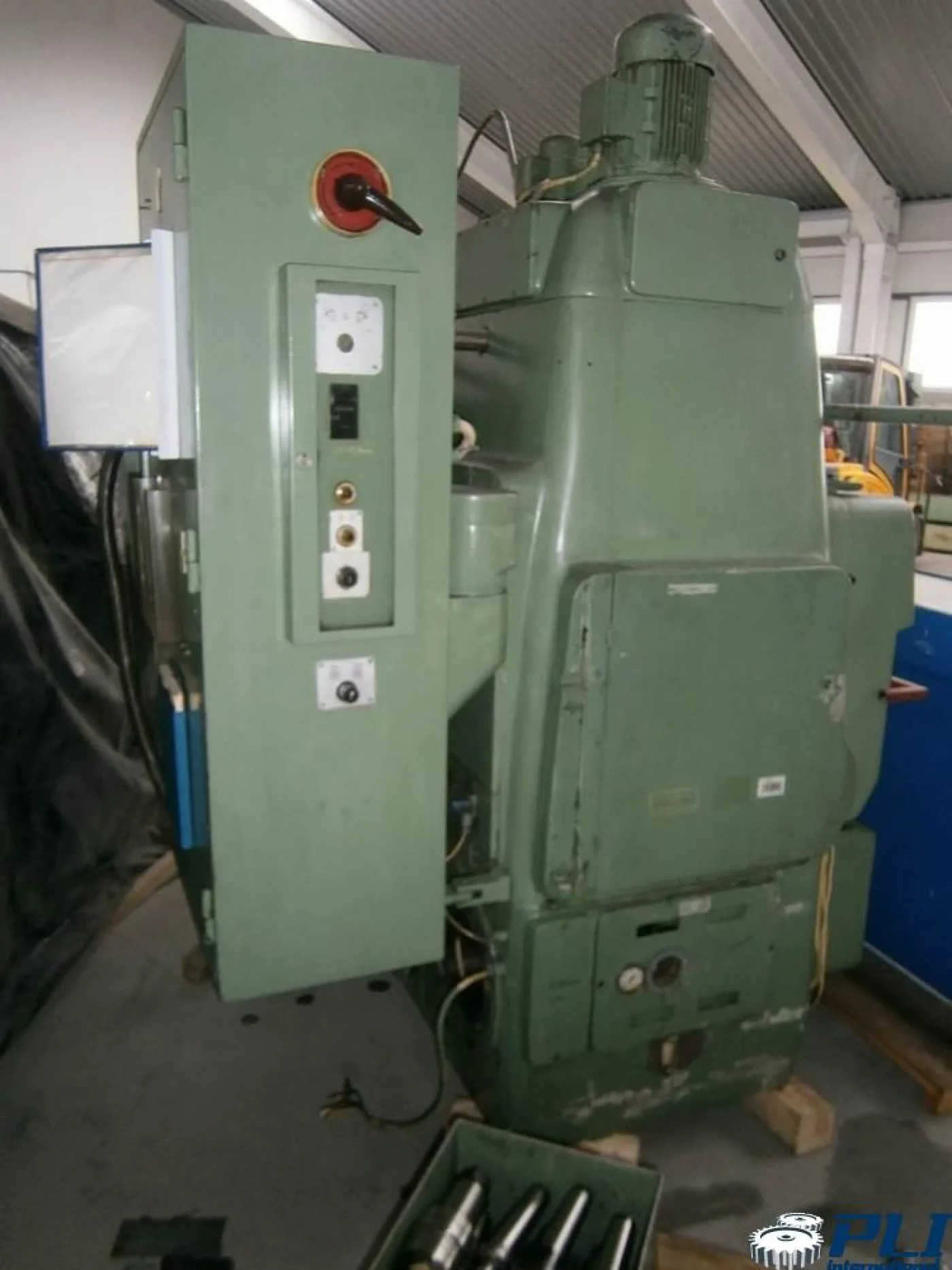 Pfauter P 400 pruning machine - 5