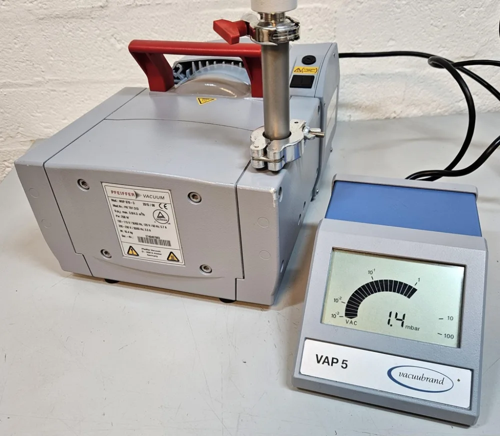 Pfeiffer MVP 070-3 pk T01313 Vacuümpomp