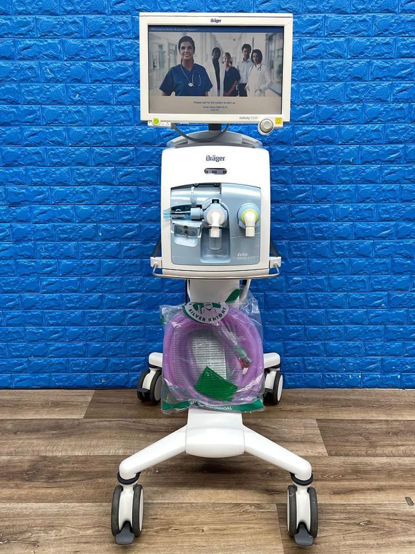 Dräger Evita V500 Ventilator SW: S02.51.01 Hours: 33367 YOM: 2013 - 3