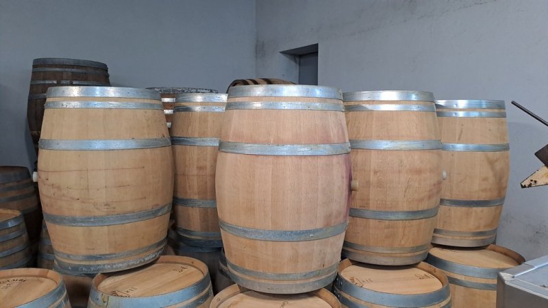 BARRELS CAPACITY LITERS 225/228 OF SECOND-USE USED FOR RED WINE, SECOND-HAND EQUIPMENT