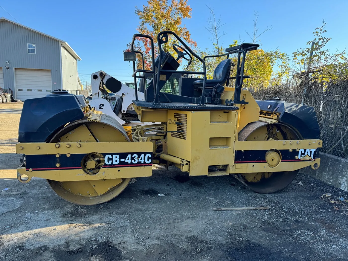 Carlson CP130 Asphalt Paver - 3