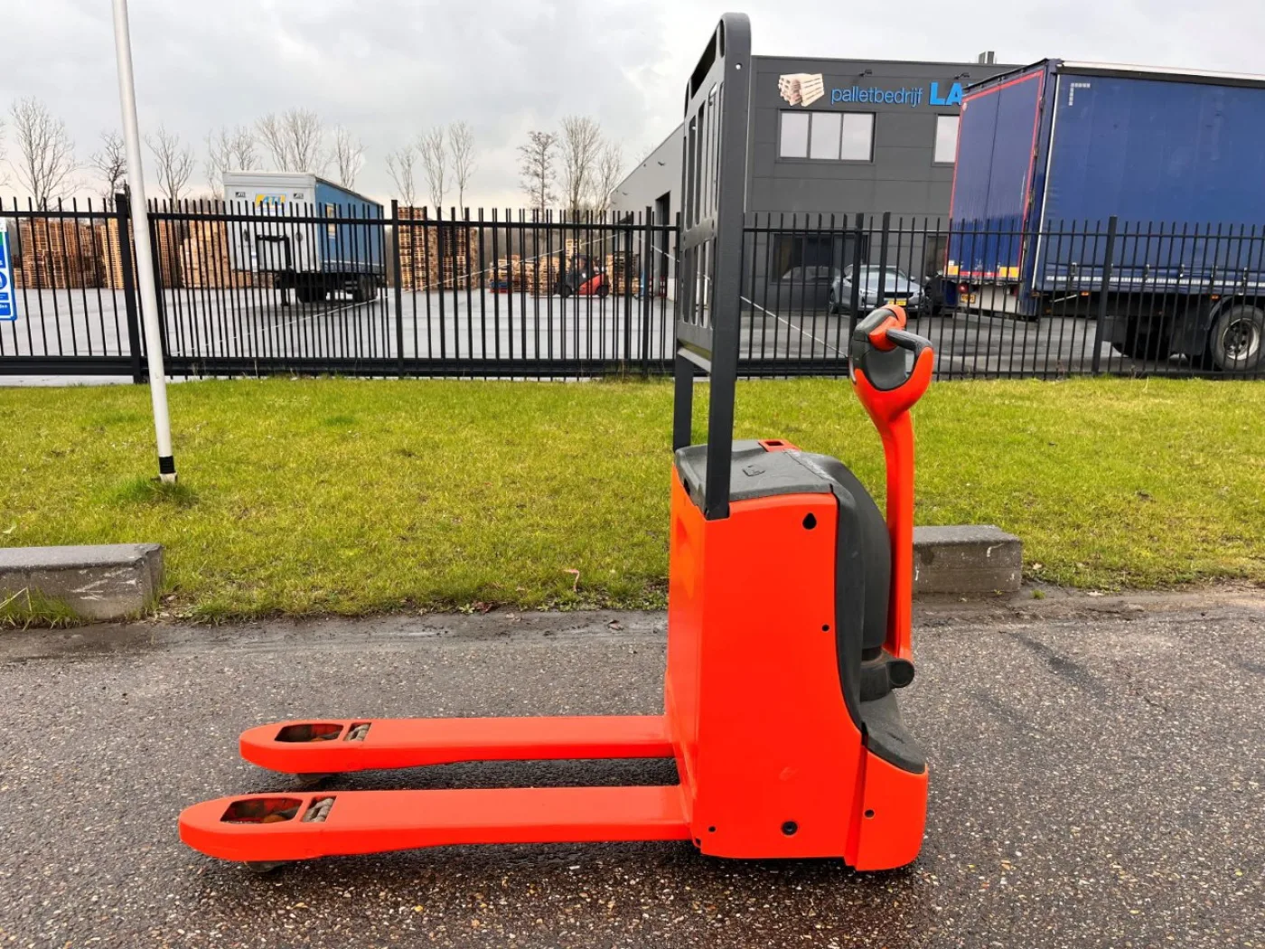 Linde T18 - 3