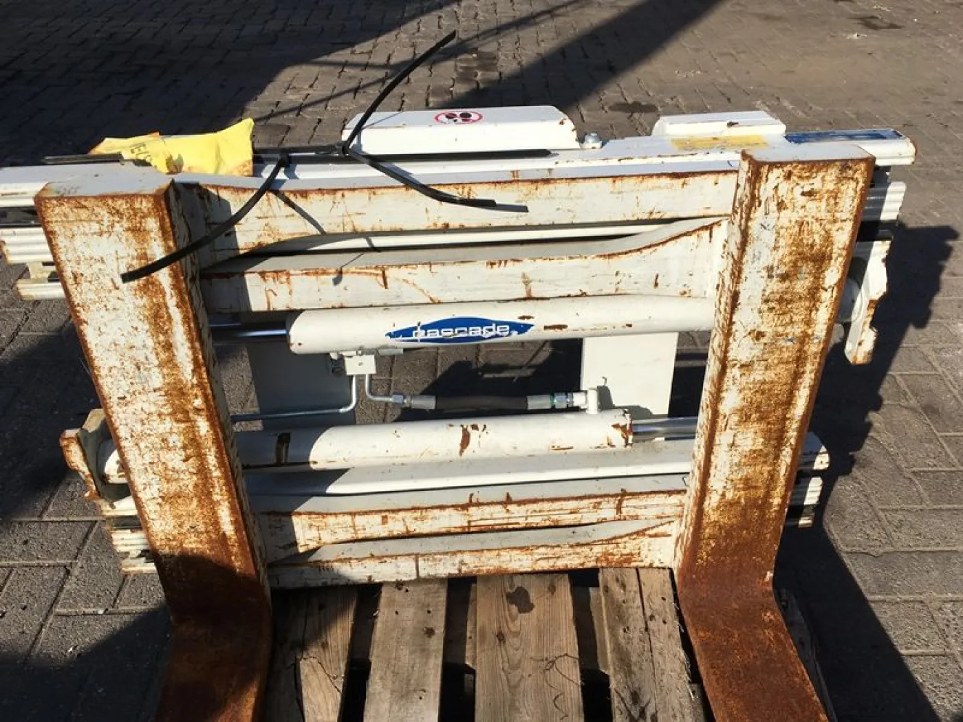 CASCADE 44G-FPB-63 - 2