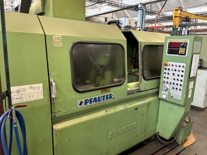 CNC Horizontal Gear Hobbing Machine – PFAUTER P110H