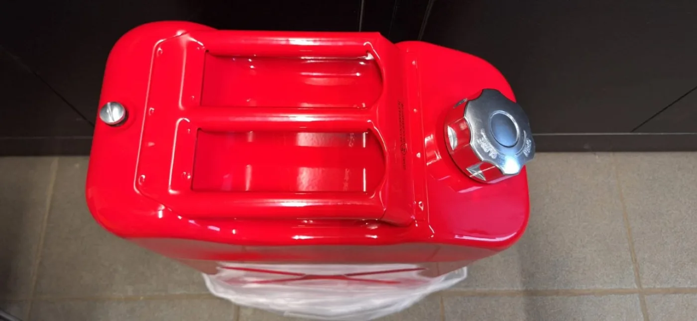 Jerry Can rood - - 5