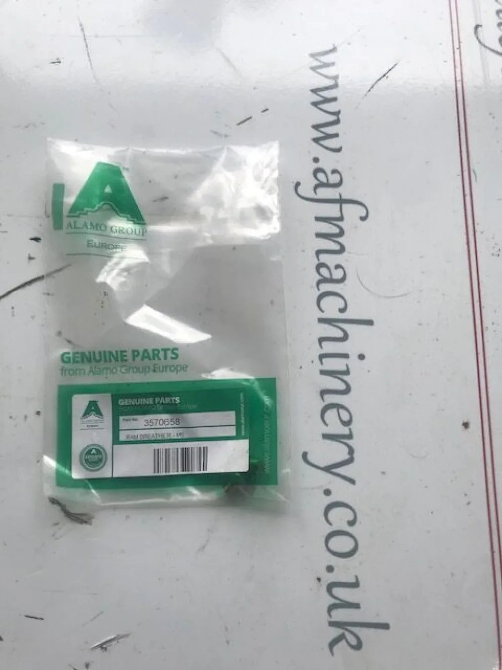 Spearhead breather for new style 460 ram - 3570658