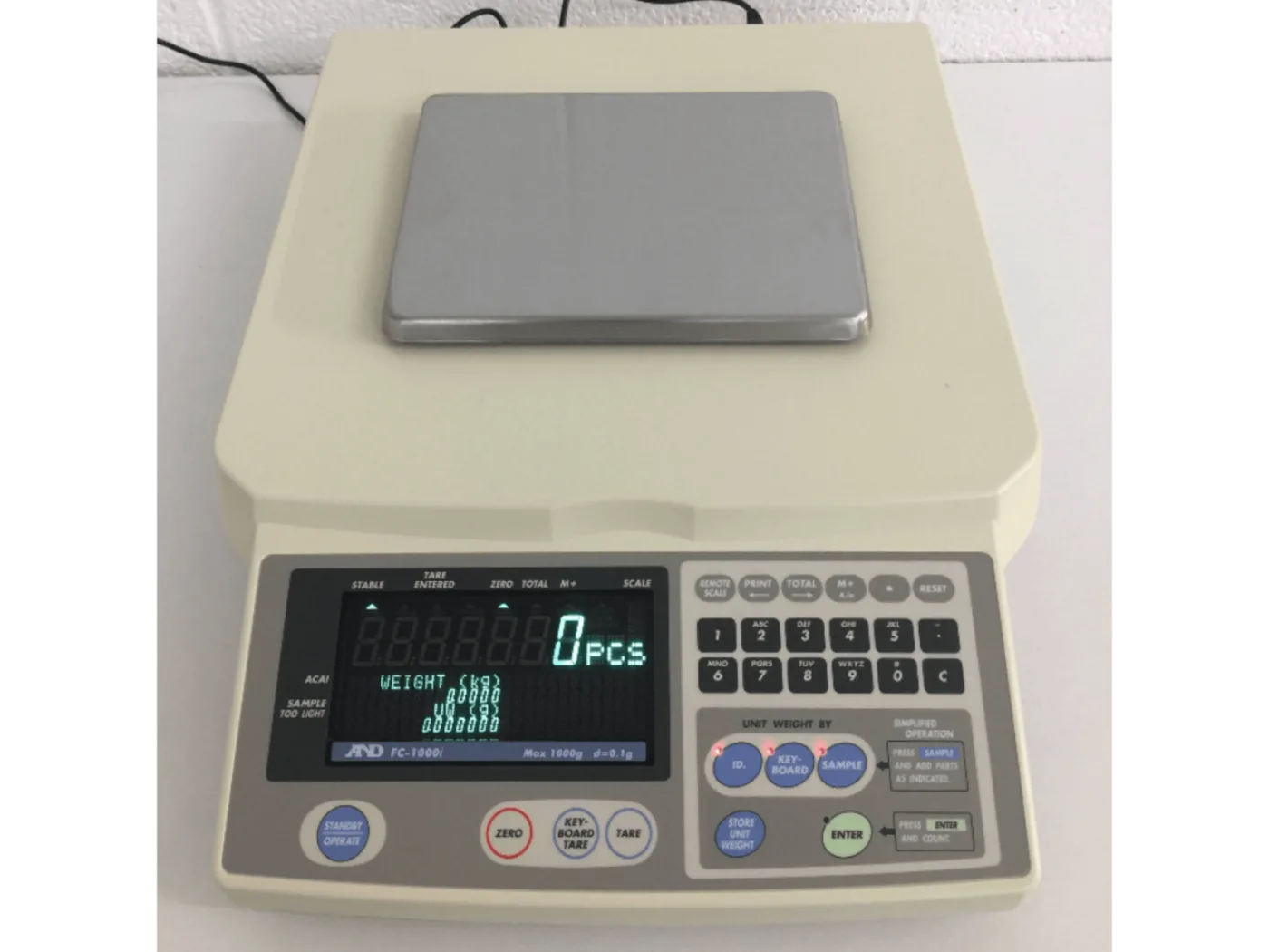 A&D FC-1000i Hi-Resolution 1-Place Counting Scale - 1