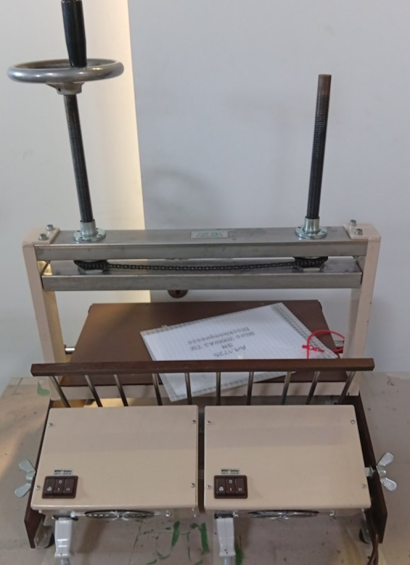 Blockleimpresse Müro A3 2000/TM