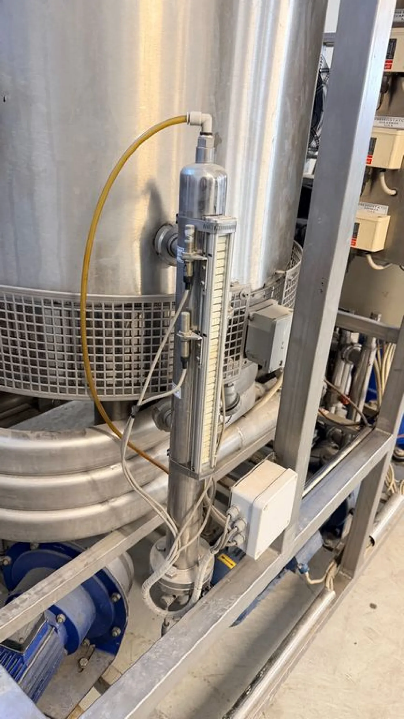 VELO BRAND VACUUM ENRICHMENT CONCENTRATOR, MODEL AES 70, SECOND HAND MACHINE - 8