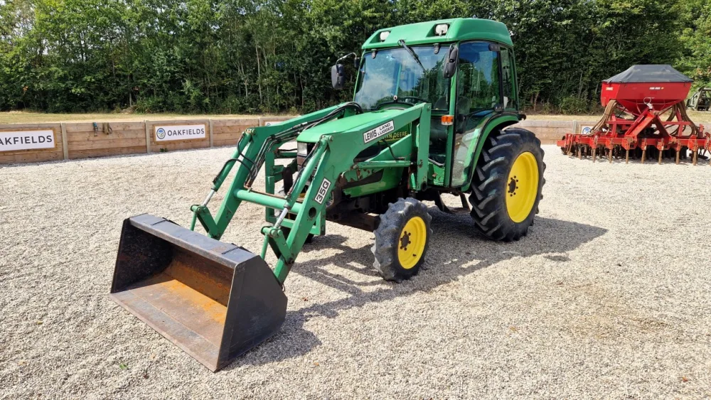 1999 John Deere 4600 4WD Tractor