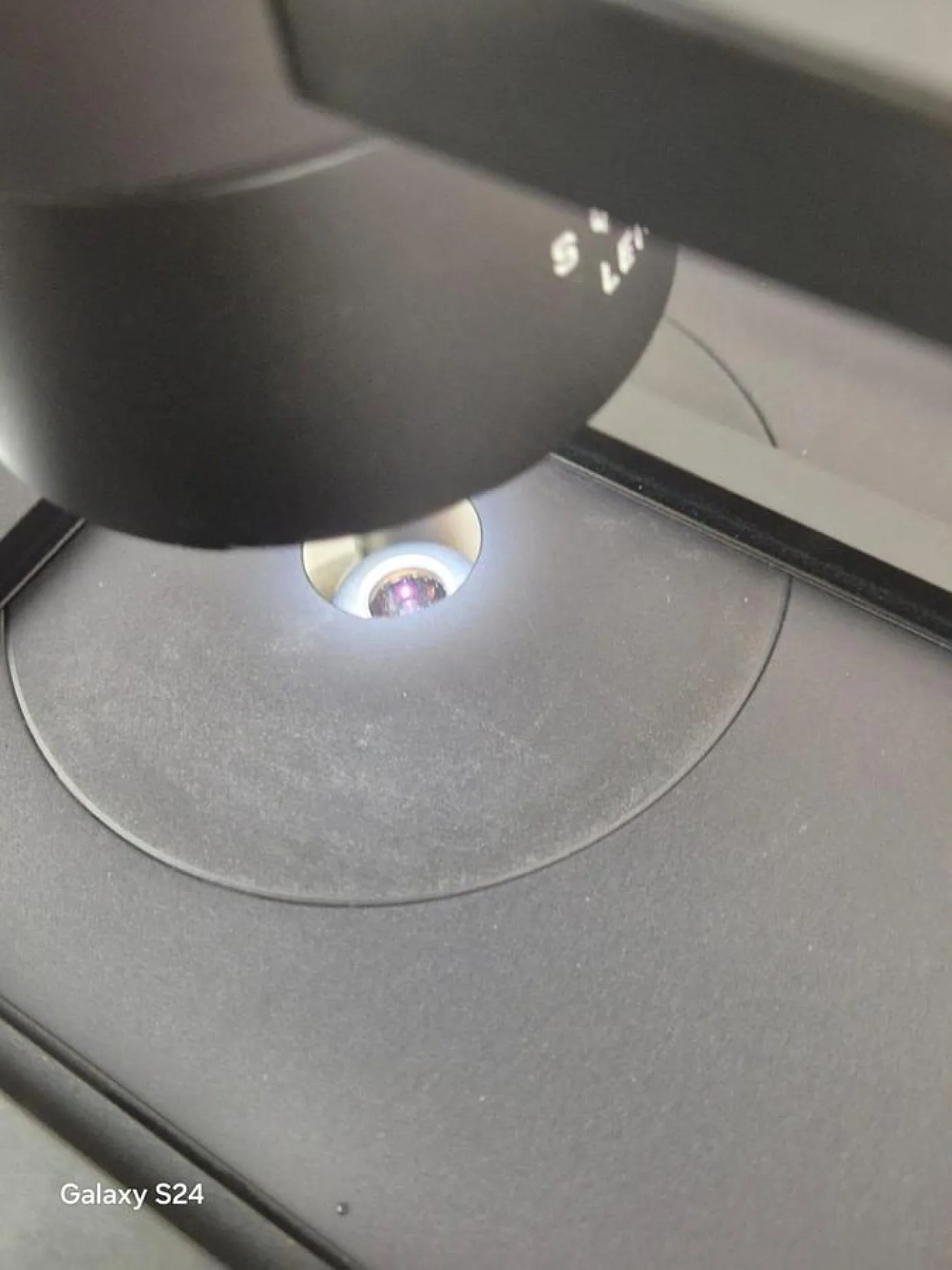Leica DMi1 Microscope - 3