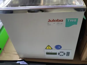 2513 - Used Julabo water bath TW8