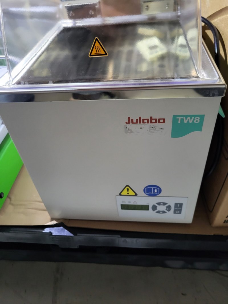 2513 - Used Julabo water bath TW8