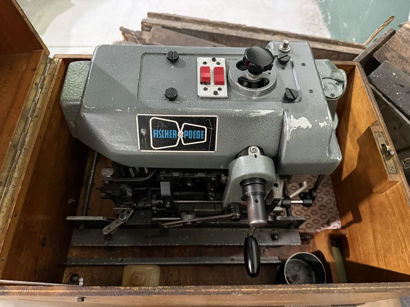 Fischer Poege - knotting machine, type FA - 2