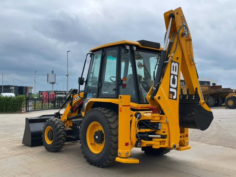 JCB 3DX 4×4 A/C Hammerlines