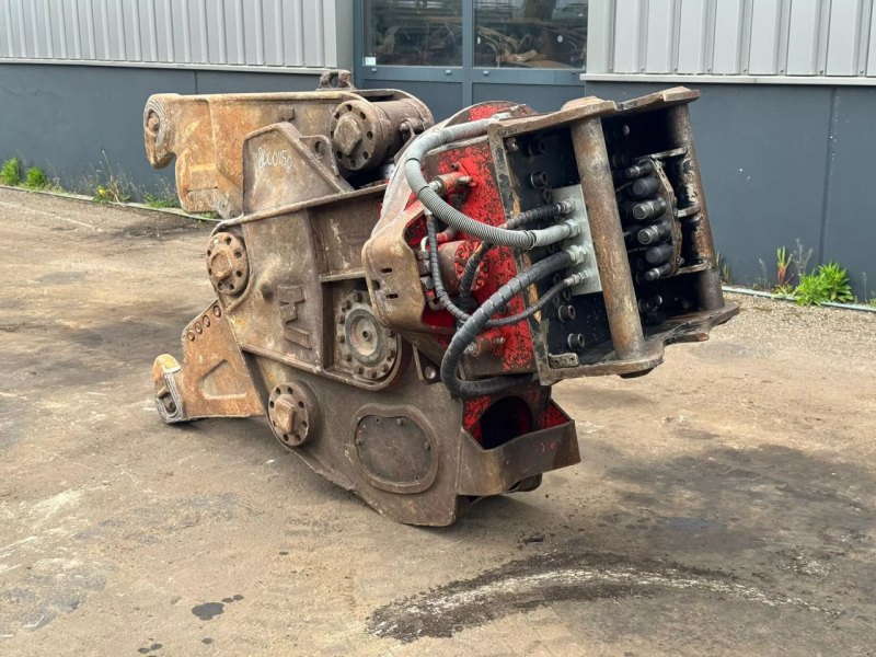 Verachtert Demolition shear VTC 30 with oilquick 70/55