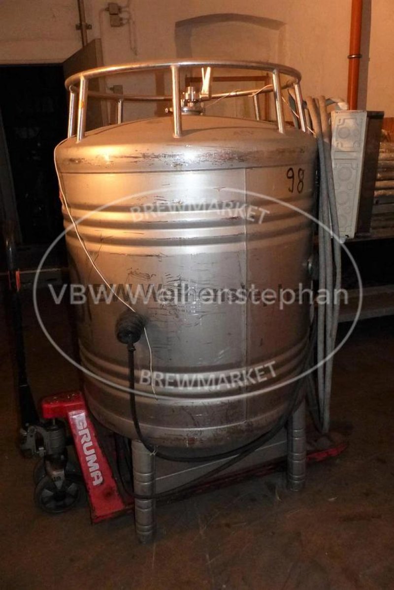 Transportation tank