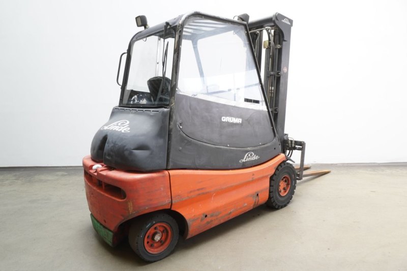 Frontstapler Linde E 30 336-02 (2001)