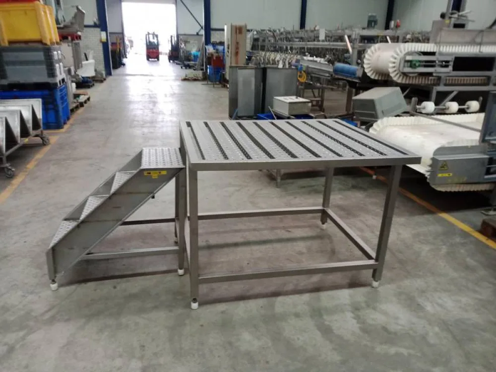 Platform stainless with stairs