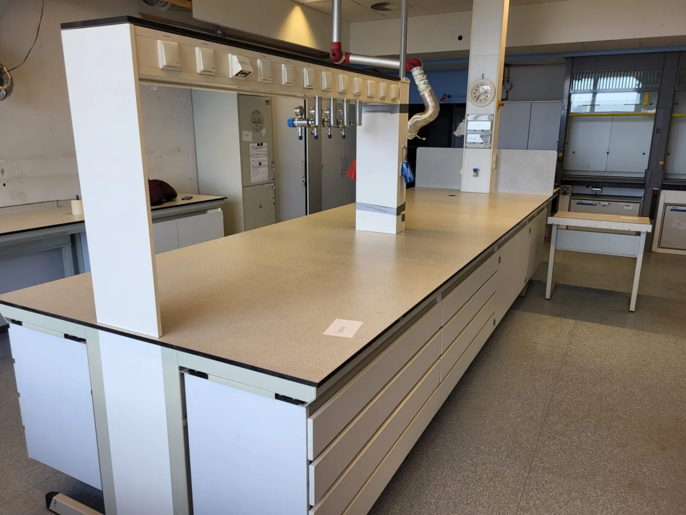 1944 – Used S+B Island table (530 cm) - 4