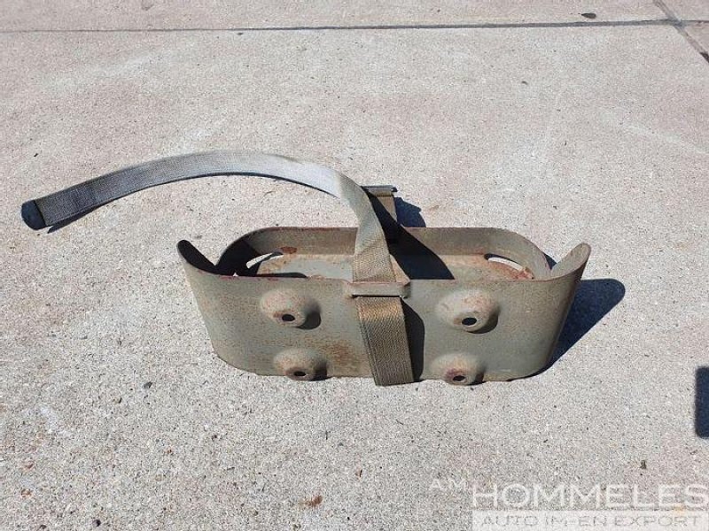 Jerrycan holder